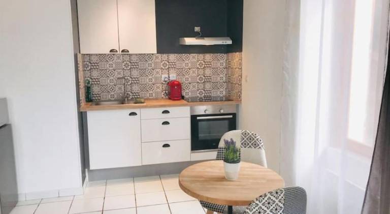 Holiday apartment with 1 room for 2 persons in Auxerre