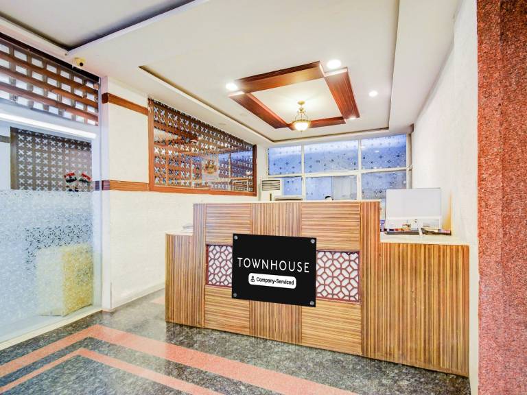 Super Townhouse Red Hills Lakdikapul Formerly Sitara Grand — photo 3