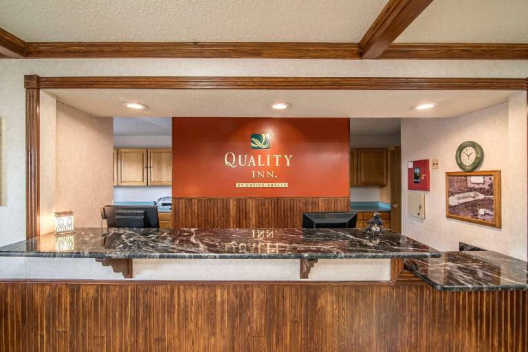 Quality Inn Raton, NM — photo 2