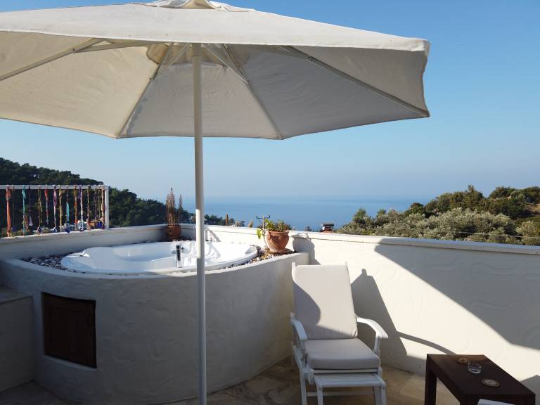 Fully equipped spacious private room with hot tub, pool & patio | Nature view | Dogs allowed in Fethiye