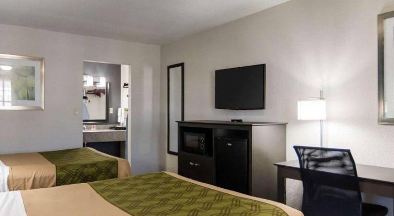 Wonderful lodge | Dogs allowed in Russell, AR