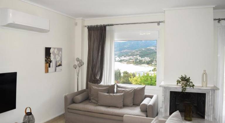 Villa with jacuzzi in Kavala