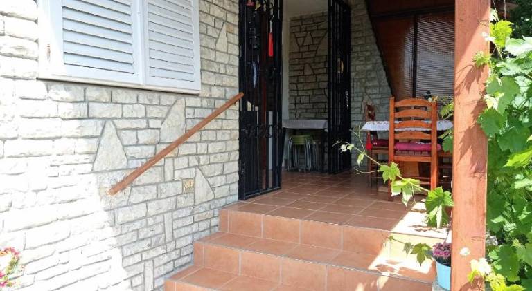Vacation home with garden & patio | Pet-friendly — photo 2