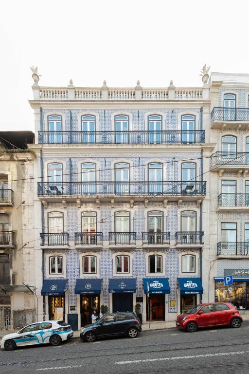 Holiday apartment with terrace | Close to São Jorge Castle in Lisbon