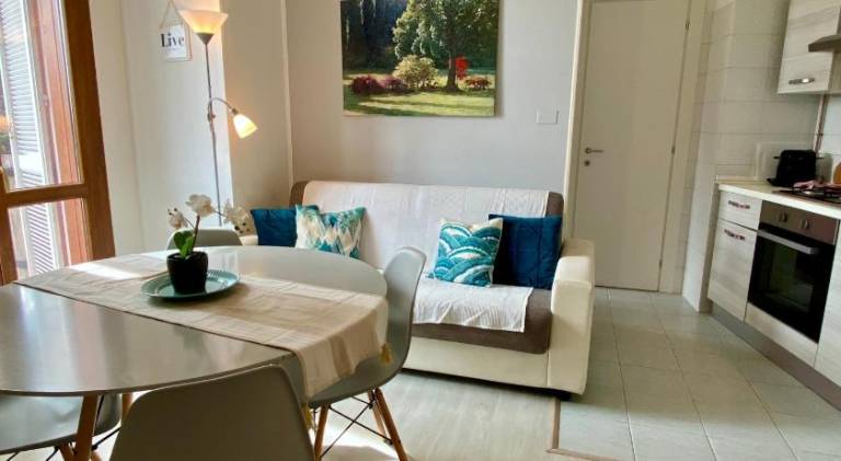 Serviced apartment with garden, patio & pool — photo 3
