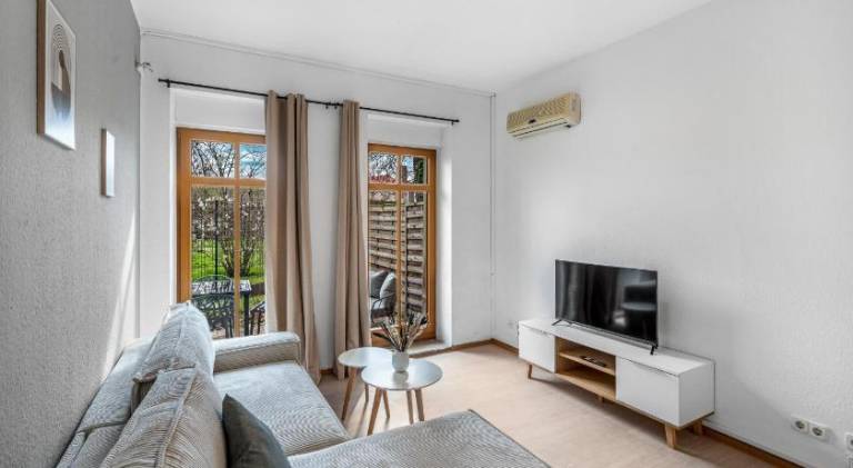 Holiday apartment with 2 rooms for 6 persons — photo 2