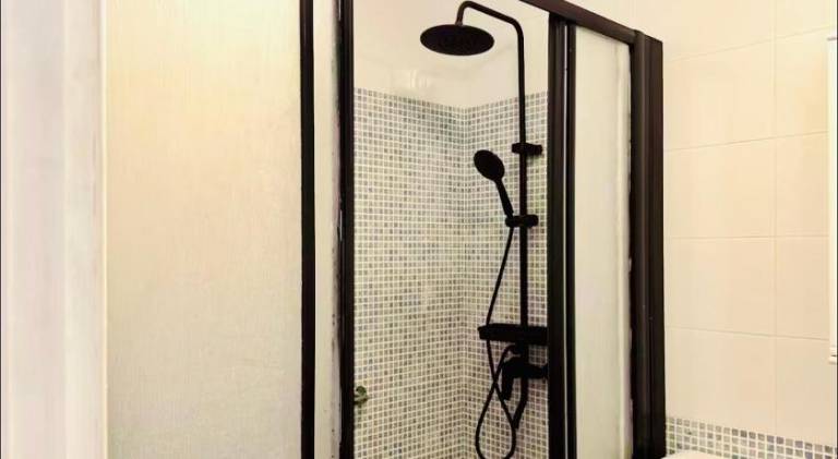 House with jacuzzi | Pet-friendly — photo 2