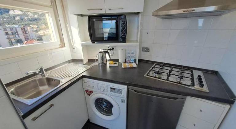 Apartment with 1 room for 4 persons — photo 4
