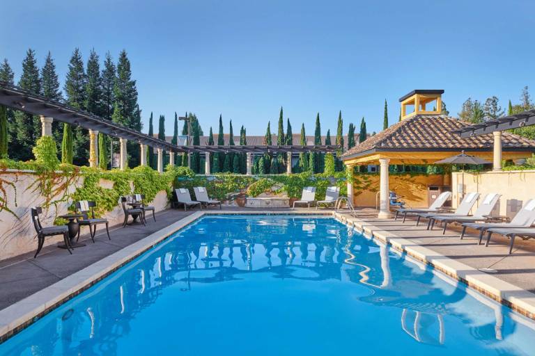 The Lodge at Healdsburg, Tapestry Collection by Hilton — photo 2