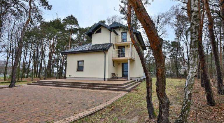 Holiday apartment with grill, terrace & yard — photo 2
