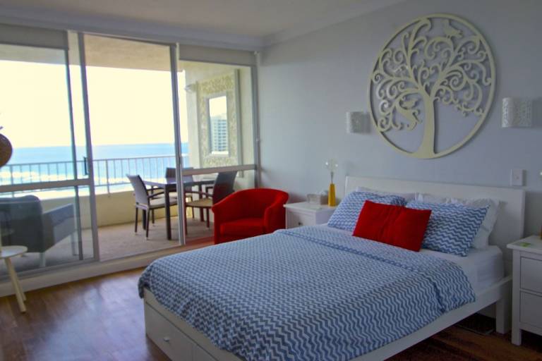 Apartment Surfers Paradise