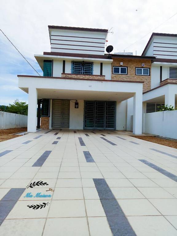 358 m&sup2; Ferienhaus