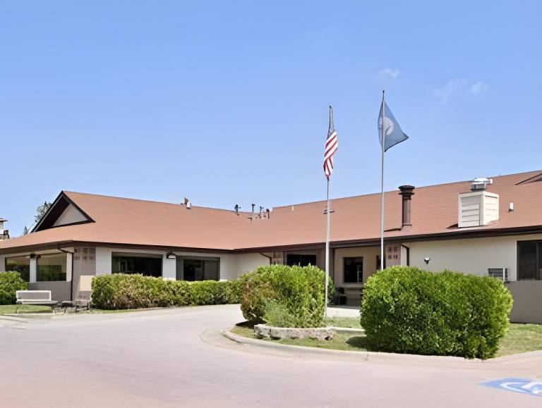 Super 8 By Wyndham Hot Springs in Hot Springs, SD