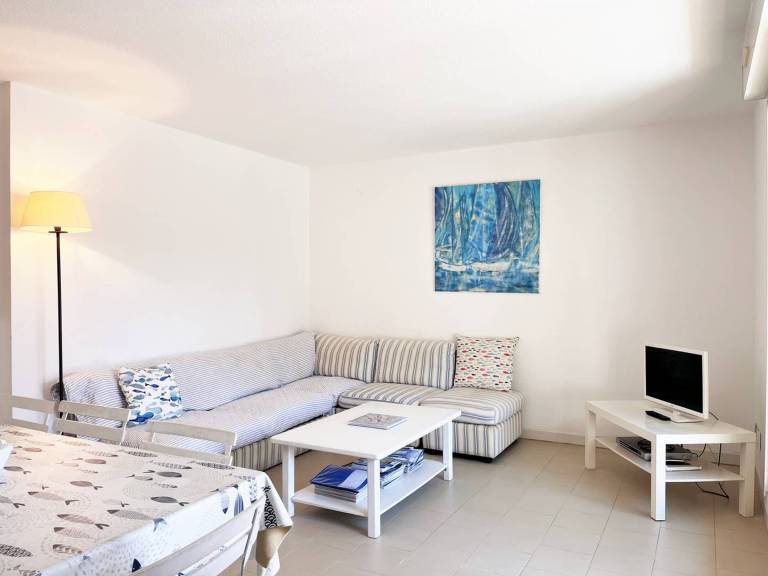 Holiday apartment with 2 rooms for 6 persons — photo 5