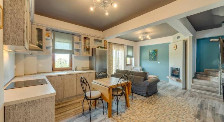 Villa with BBQ, patio & yard | Good for workation | Pets are welcome — photo 2