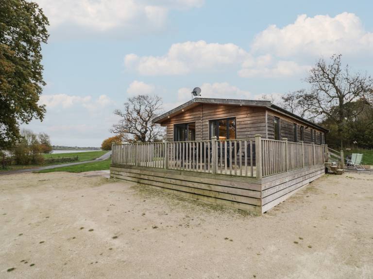Child-friendly cottage with garden | Pets are welcome in Stafford