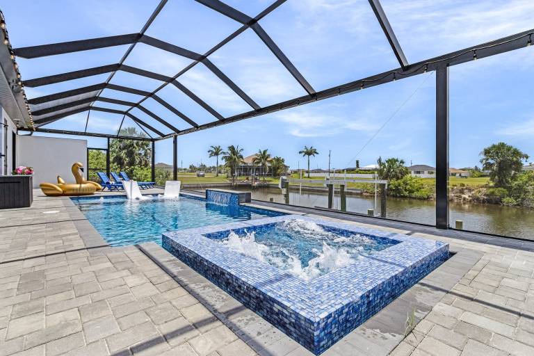 Fun And Adventurous Waterfront Retreat - Seven Island Retreat - Roelens Vacations in Cape Coral, FL