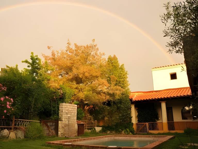 Vacation home with pool, garden & patio in Badajoz