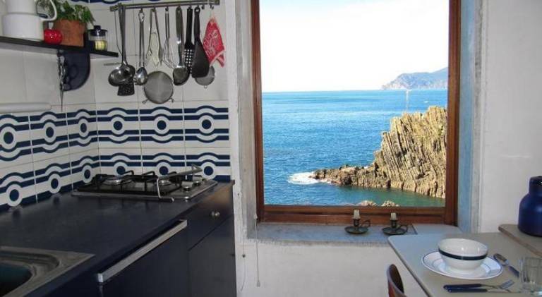 Beautiful holiday apartment | Close to the beach | Dogs allowed in Riomaggiore