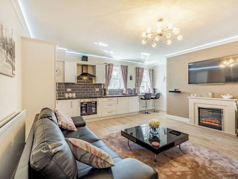 Cabin  Eastgate