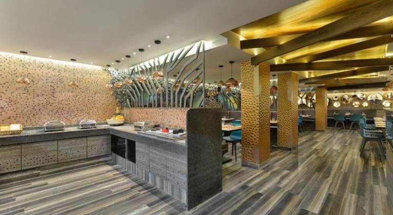 Regenta Central Antarim Ahmedabad — photo 4