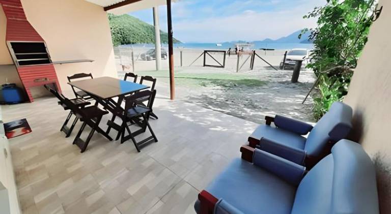 Vacation home | Close to the beach | Pets allowed in Ubatuba