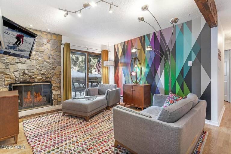 Condo  Avon