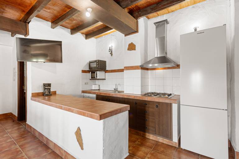 Country House 'La Cochera' with Lake View, Shared Pool and Wi-Fi — photo 4