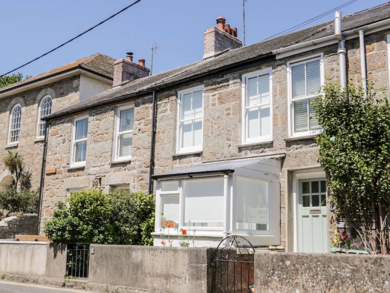 Cottage Mousehole