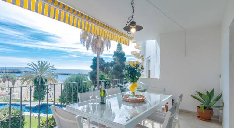 Fully equipped apartment with yard & pool | Next to the beach | Perfect for remote work | Pet-friendly in Marbella