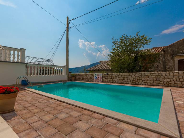 House with barbecue, garden & terrace | Pets allowed — photo 4