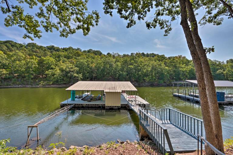 2 Mi to Margaritaville: Lake of the Ozarks Home! — photo 3