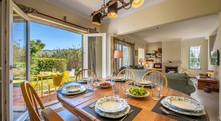 Fully equipped vacation home with private pool, barbeque & patio | Suitable for remote work | Dogs allowed — photo 3