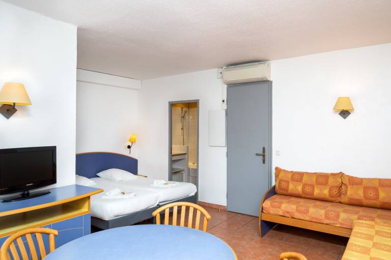 Children-friendly pleasant studio with terrace & pool | Pets are welcome — photo 5