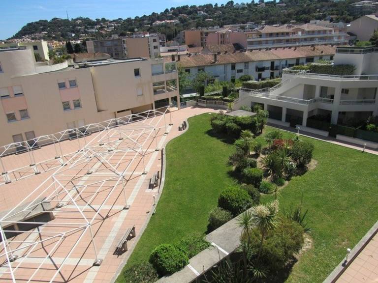 Rental apartment | Beach nearby | Pet-friendly in Cavalaire-sur-Mer