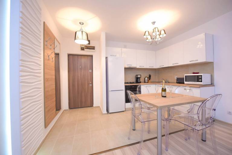 Privilege Apartment - Two Bedrooms - 5 Guests - Cismigiu Gardens — photo 4