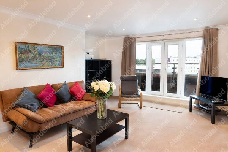 Apartment  Luton