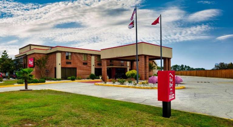 Red Roof Inn & Suites Jacksonville, NC in Jacksonville, NC