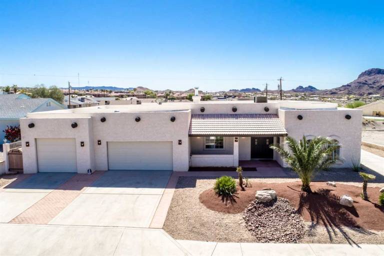 Sleeps 23: Luxury Retreat with Pool/Hot Tub, Casitas, Pet-Friendly, Near Riviera Marina — photo 4