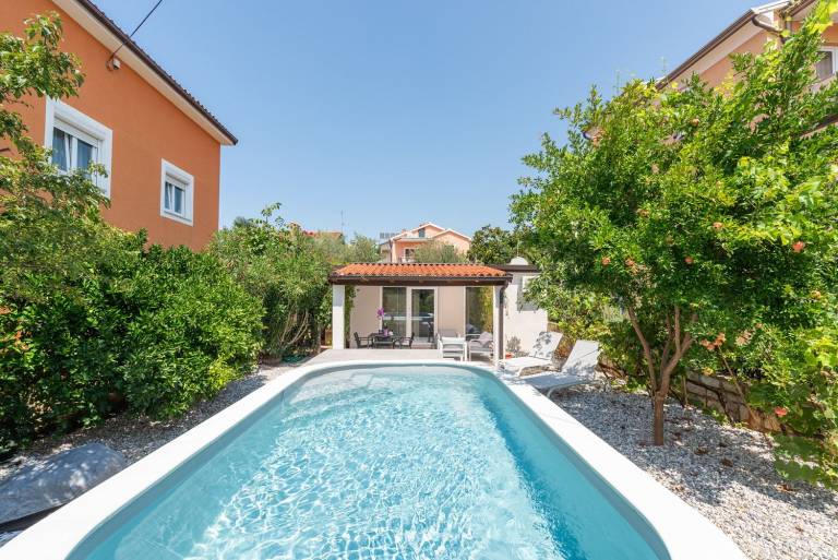Harmonious private villa with pool, 800 metres to the beach — photo 2