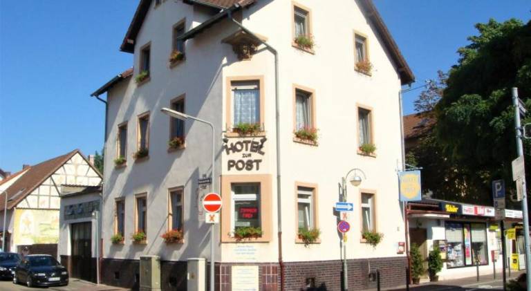 Hotel zur Post Schwanheim in Frankfurt Am Main