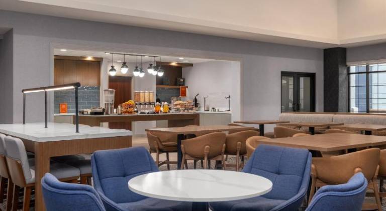 Homewood Suites by Hilton Fresno — photo 3