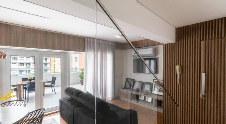 Apartment with pool — photo 5