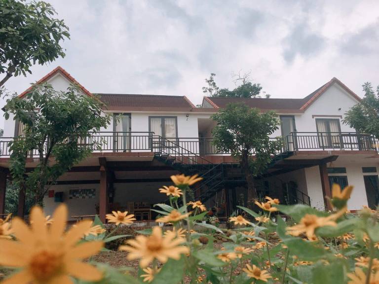 Apartment with jacuzzi, yard & patio in Bo Trach
