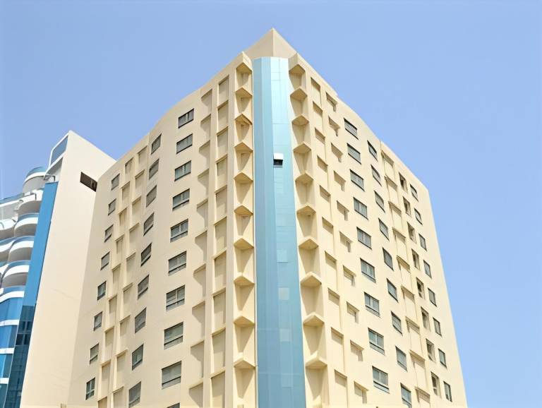 Serviced apartment with sauna & pool in Manama