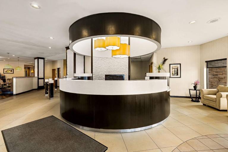 Sonesta Essential Indianapolis Airport — photo 5