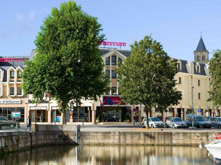 Hotel Mercure Caen Centre Port de Plaisance in Mondeville