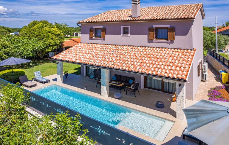 Ferienhaus in Jadreški, Sikici für max. 6 Personen Ferienhaus in Jadreški, Sikici für max. 6 Personen