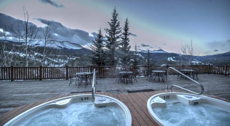 Wonderful lodge with jacuzzi & patio | Dogs allowed — photo 3