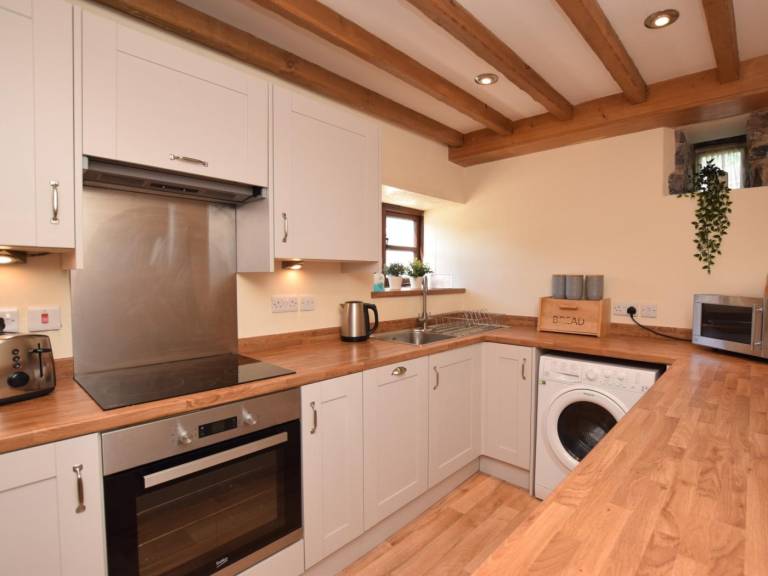 Cottage with 3 rooms for 5 persons — photo 3